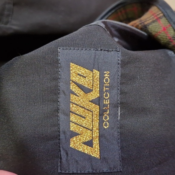 Black vintage trench coat with khaki detail - Picture 8 of 12